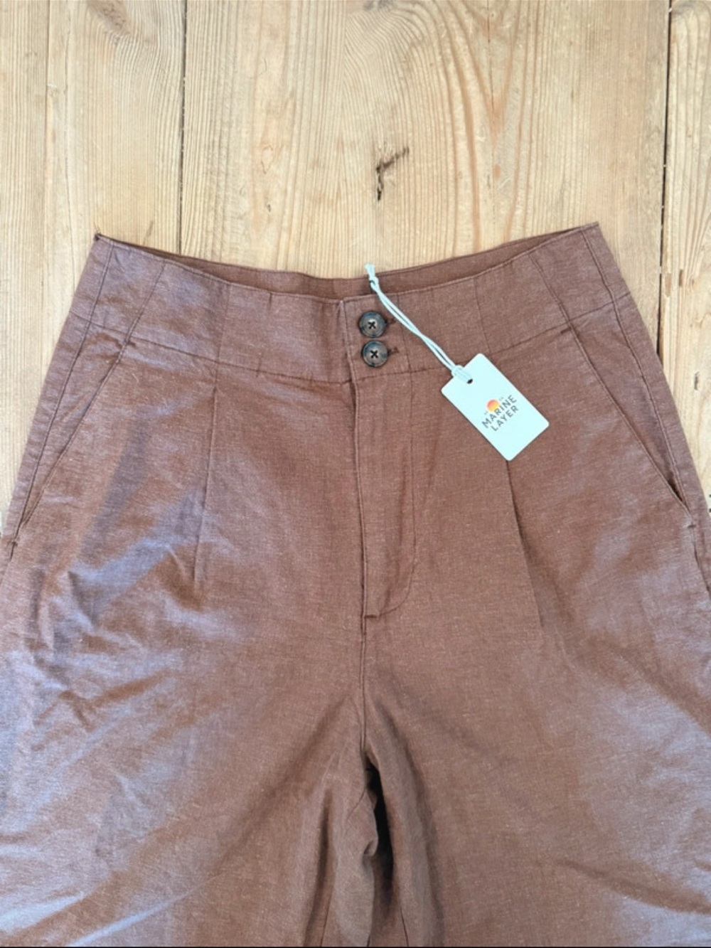 Marine Layer Brown Wide-Leg Trousers with Pleats - Picture 4 of 10